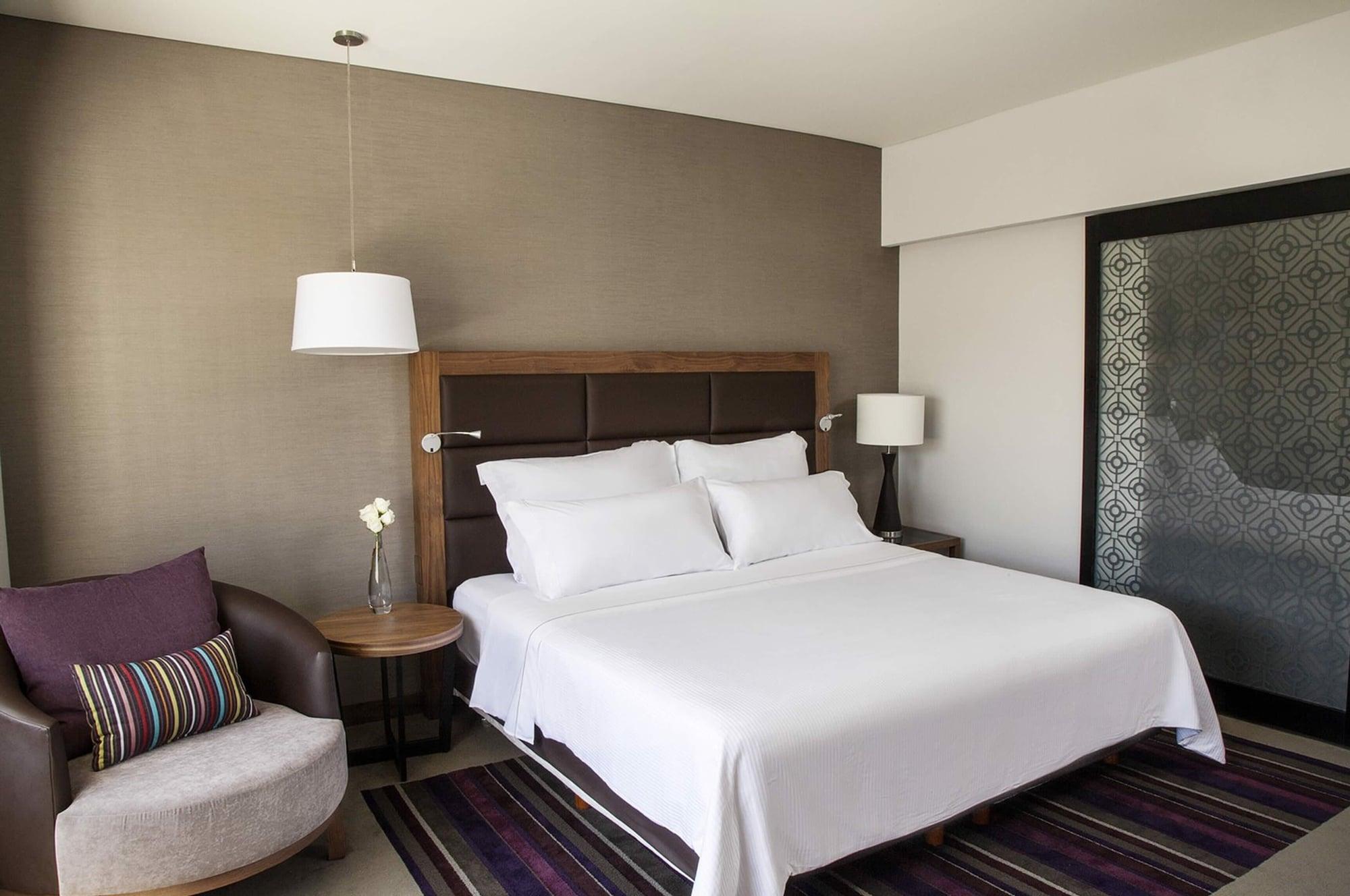 Fiesta Americana Monterrey Pabellon M. Εξωτερικό φωτογραφία A bedroom at the hotel