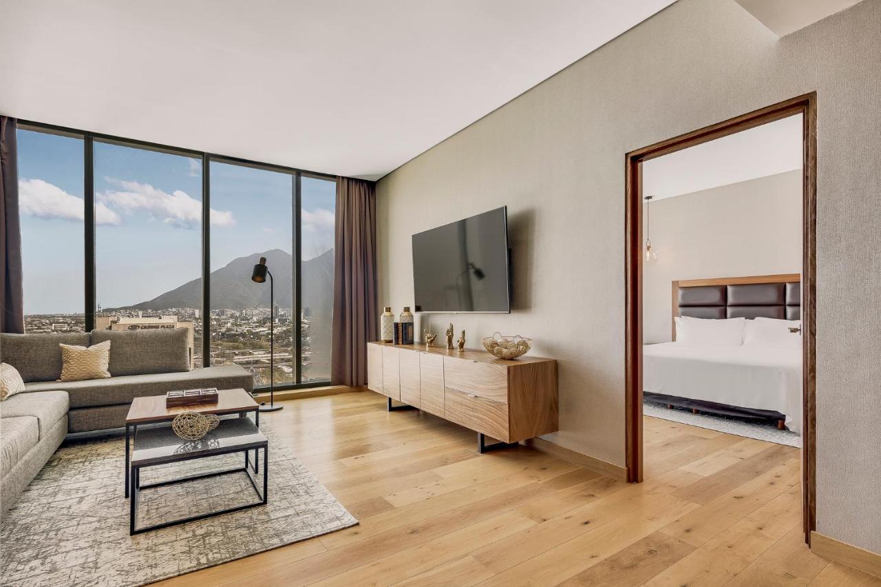 Fiesta Americana Monterrey Pabellon M. Εξωτερικό φωτογραφία A suite at the hotel